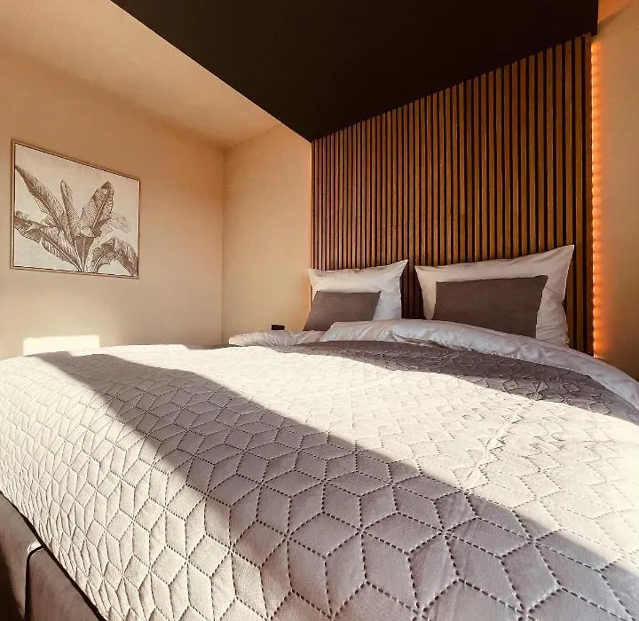 Private Spa Lodge Odenwald-1